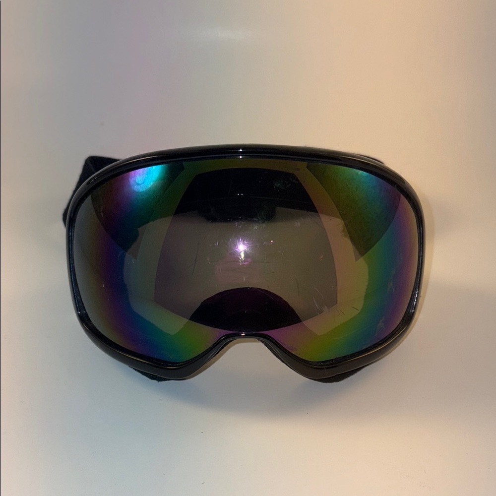 Black Ski Goggles with Iridescent Lens